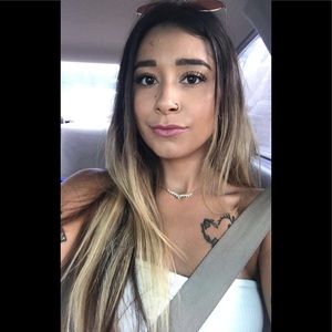 Meet your Posher, Arielle